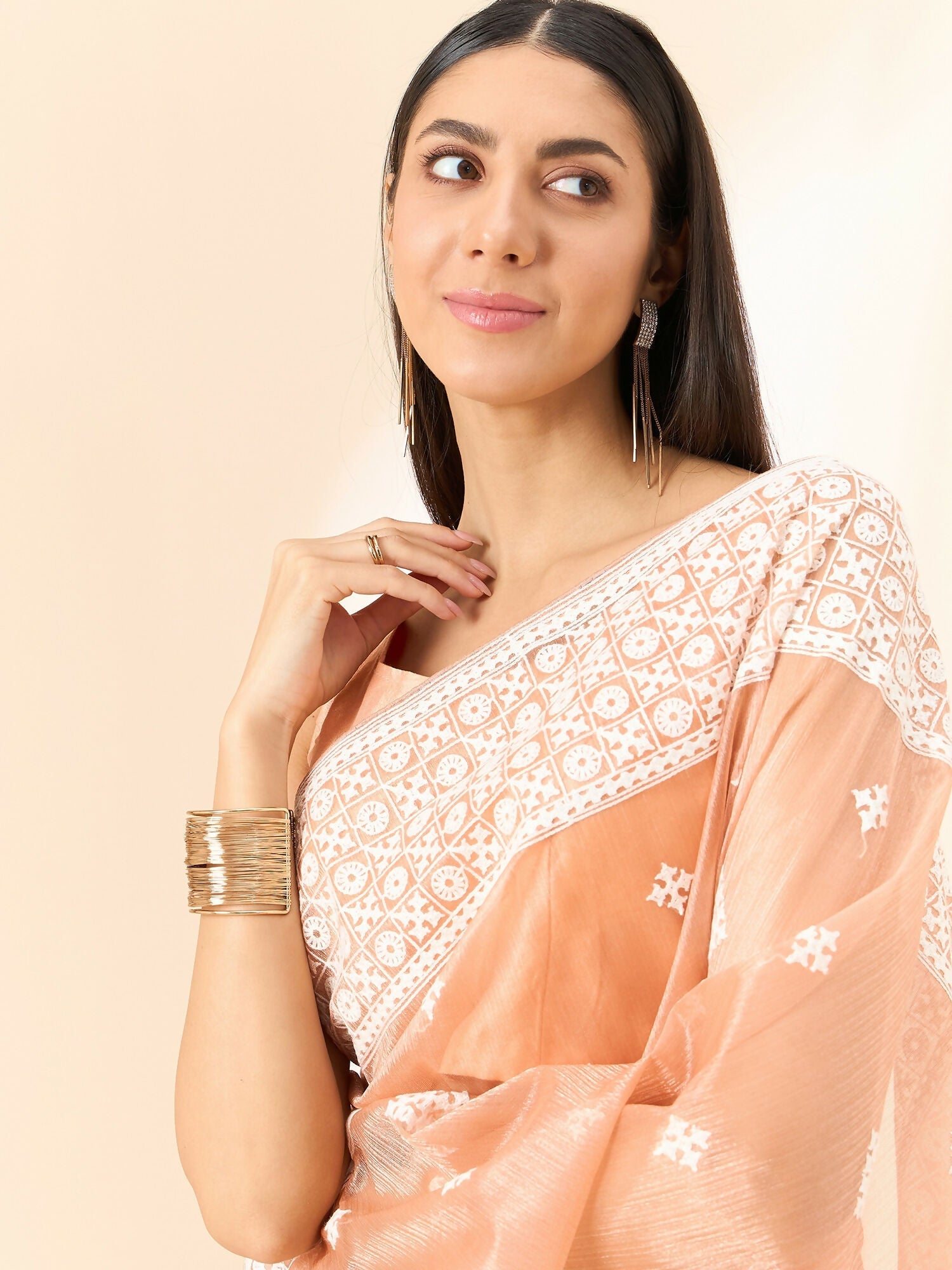 Peach Organza Geometric Embroidered Saree with Unstitched Blouse Piece - Roozal | Grocsy