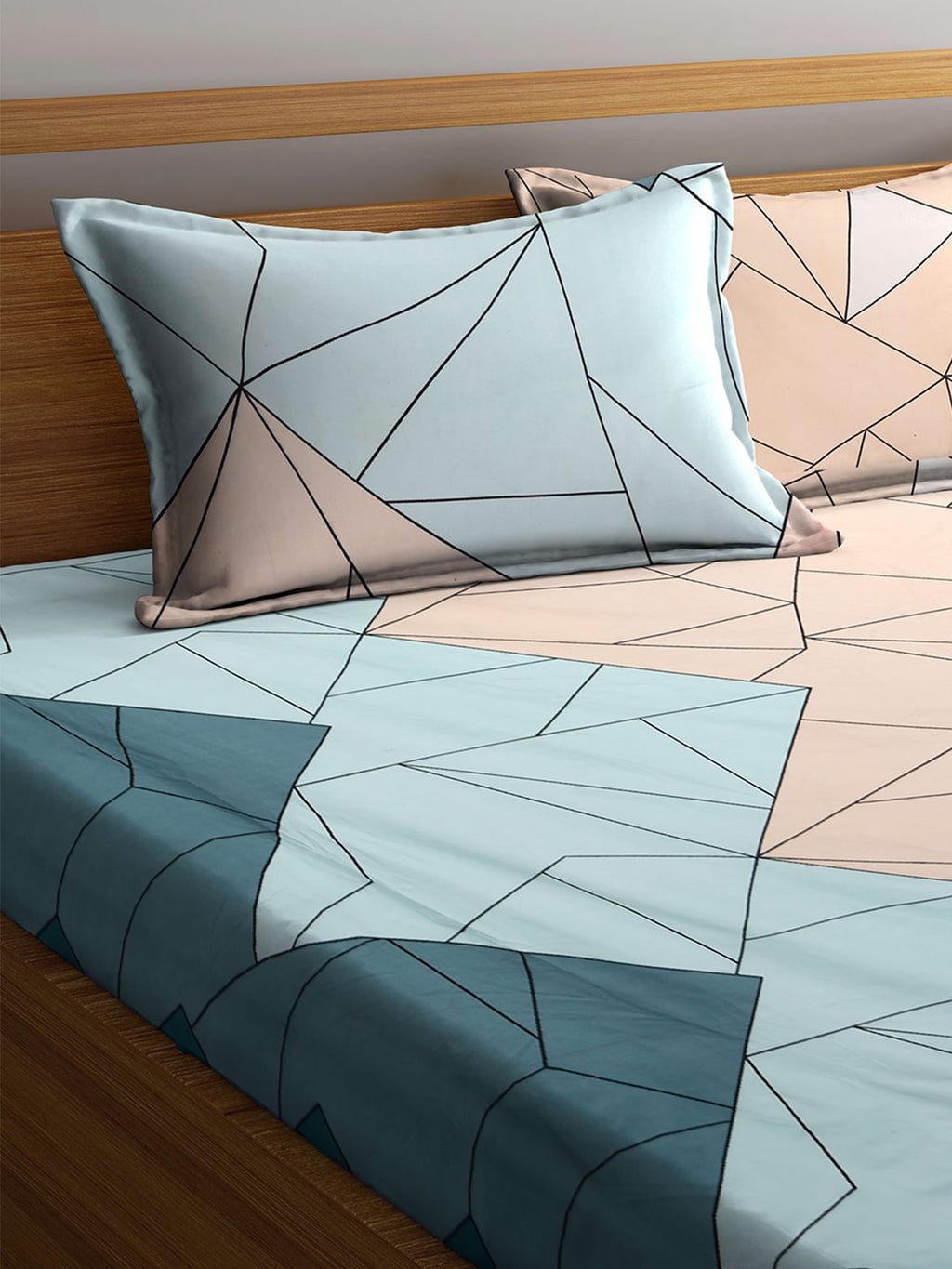 KLOTTHE Blue & Pink Geometric 300 TC King Fitted Bedsheet With 2 Pillow Covers | Grocsy