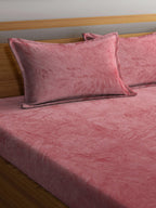 KLOTTHE Rust-Red Abstract Woolen 300TC King Fitted Bedsheet With 2 Pillow Covers | Grocsy