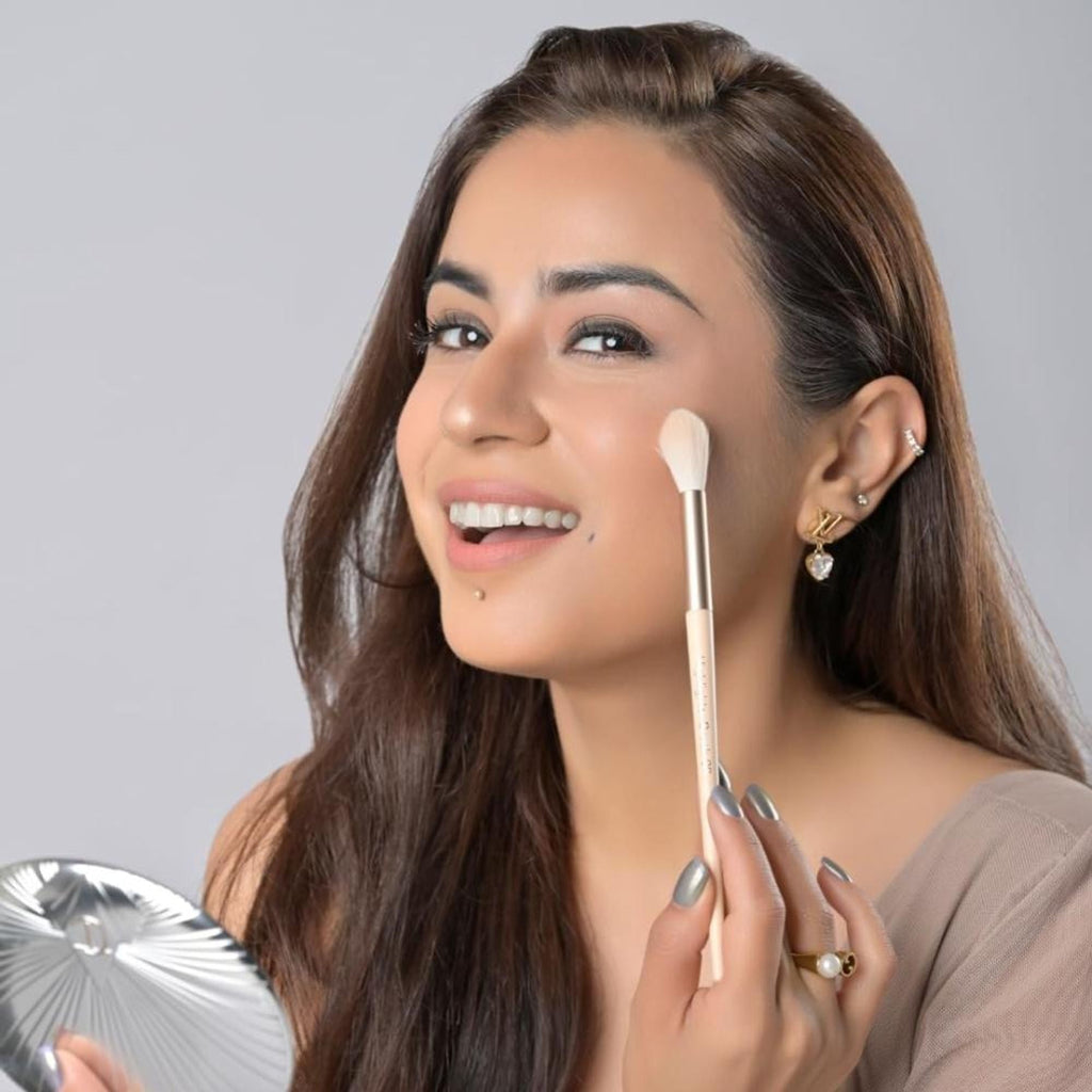 Milagro Beauty Highlighter Brush 06 | Grocsy