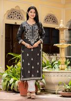 Kaajh Women's Black Chikhankari Embroidered Kurta Pant Set | Grocsy