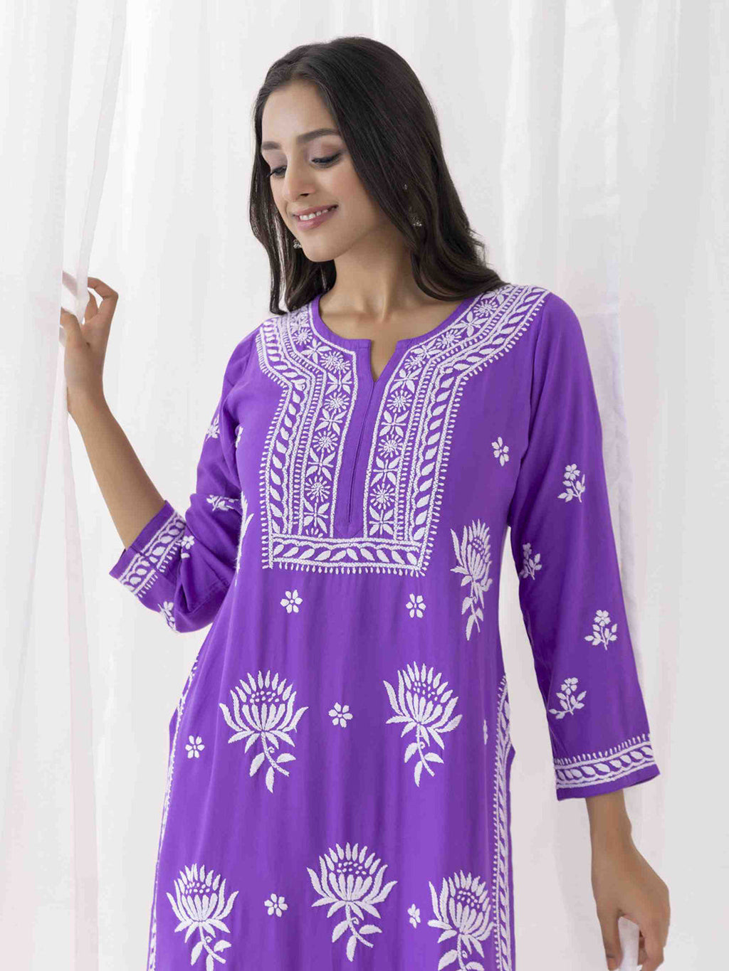 HOUSE OF KARI Ethnic Motifs Chikankari Embroidered Notched Round Neck Straight Kurta | Grocsy
