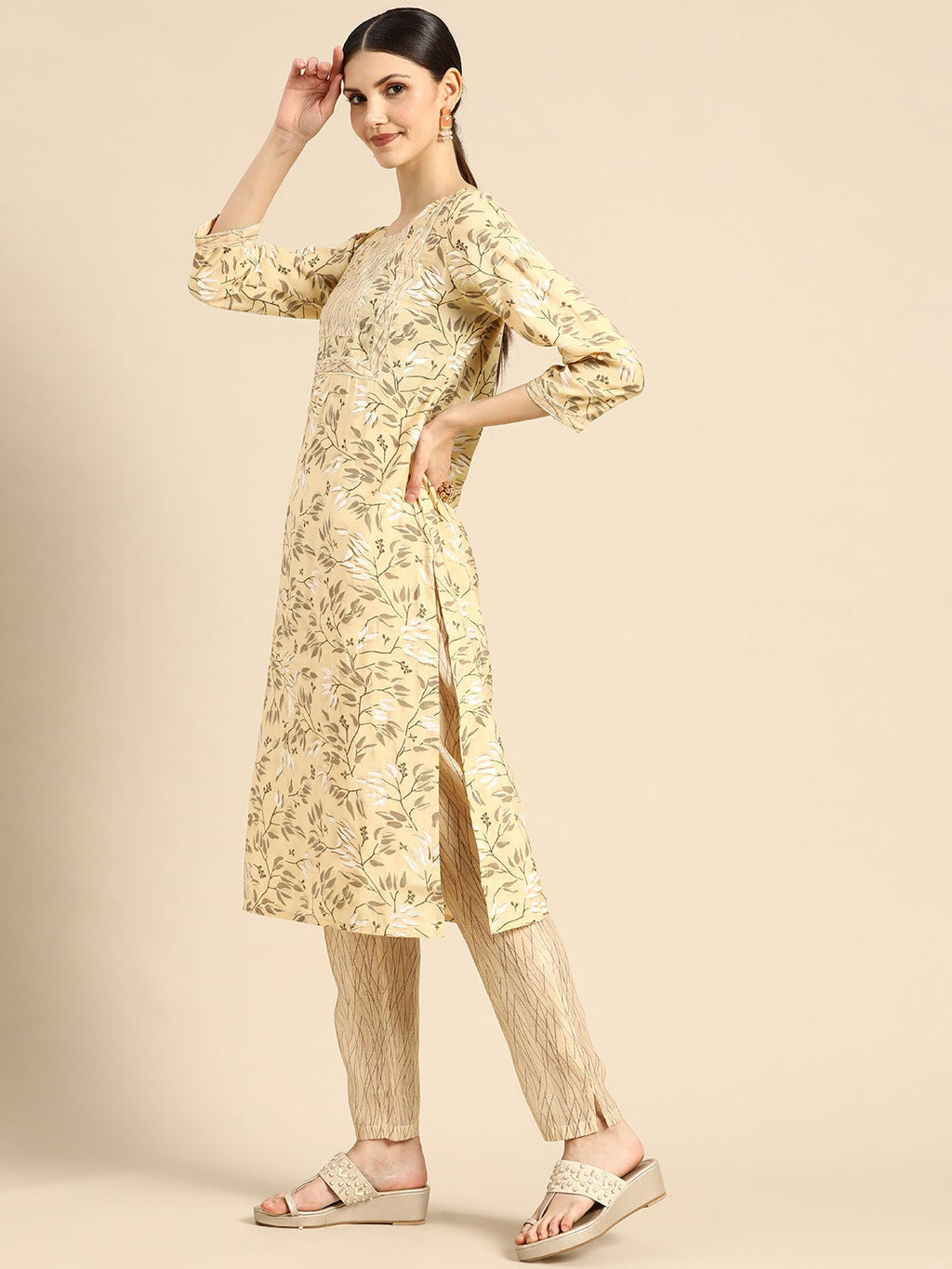 Sangria Women Beige Floral Printed Gotta Patti Kurta with Trousers | Grocsy