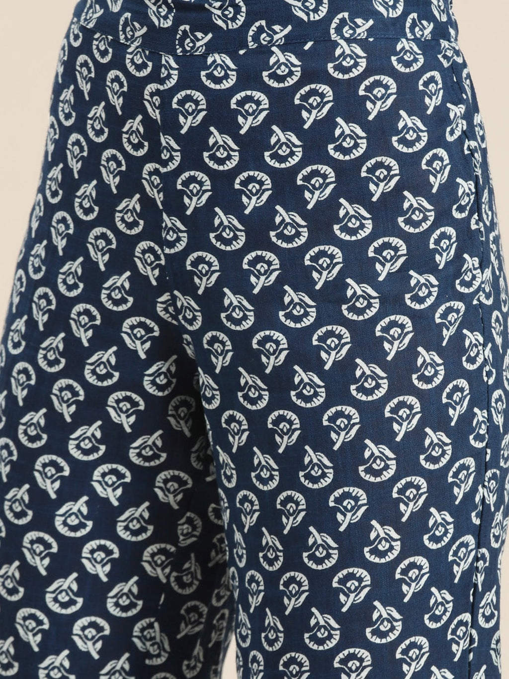Sangria Women White & Navy Blue Printed Kurta with Trousers | Grocsy