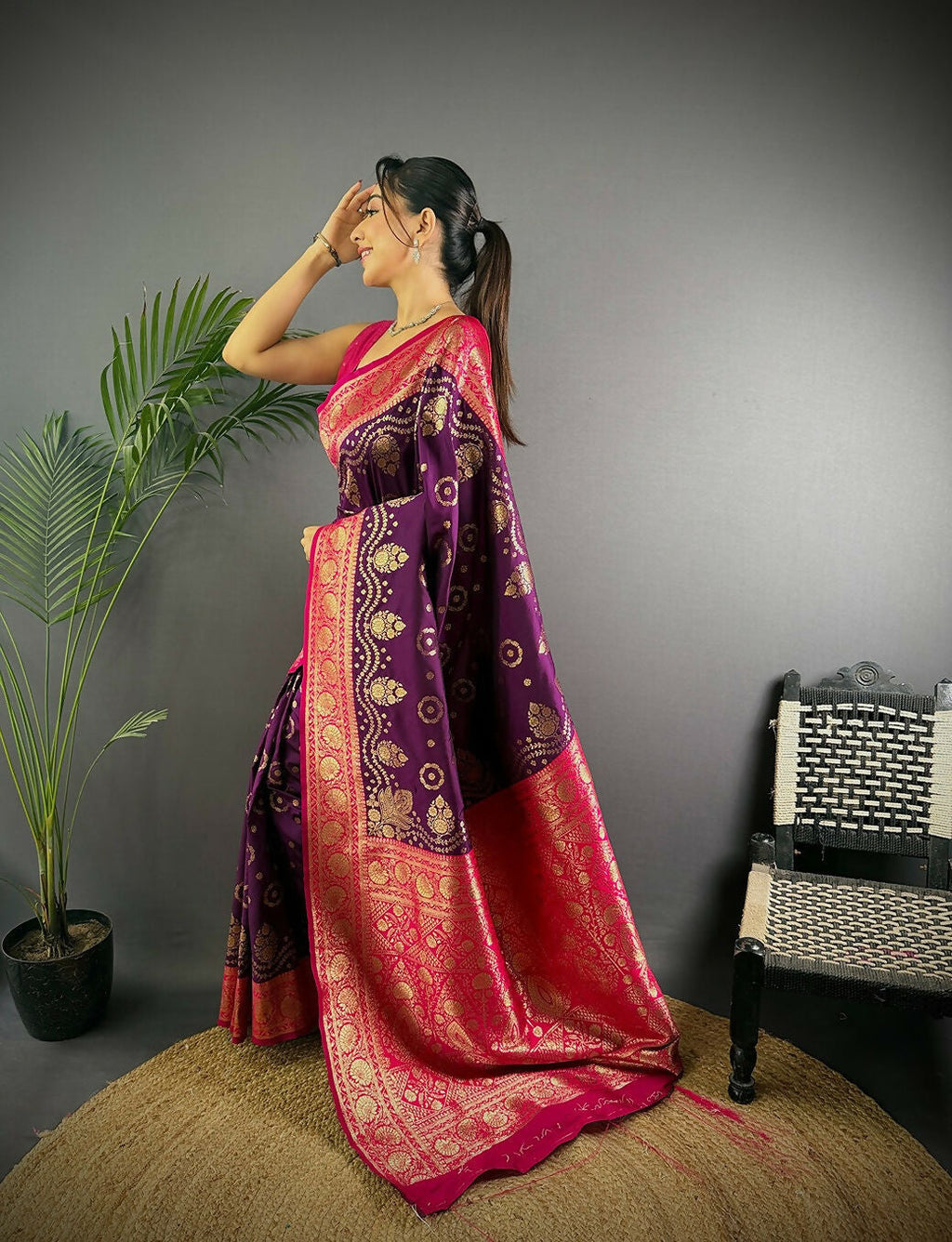 Joban Fashion Magenta Butti Banarasi Silk Sarees | Grocsy