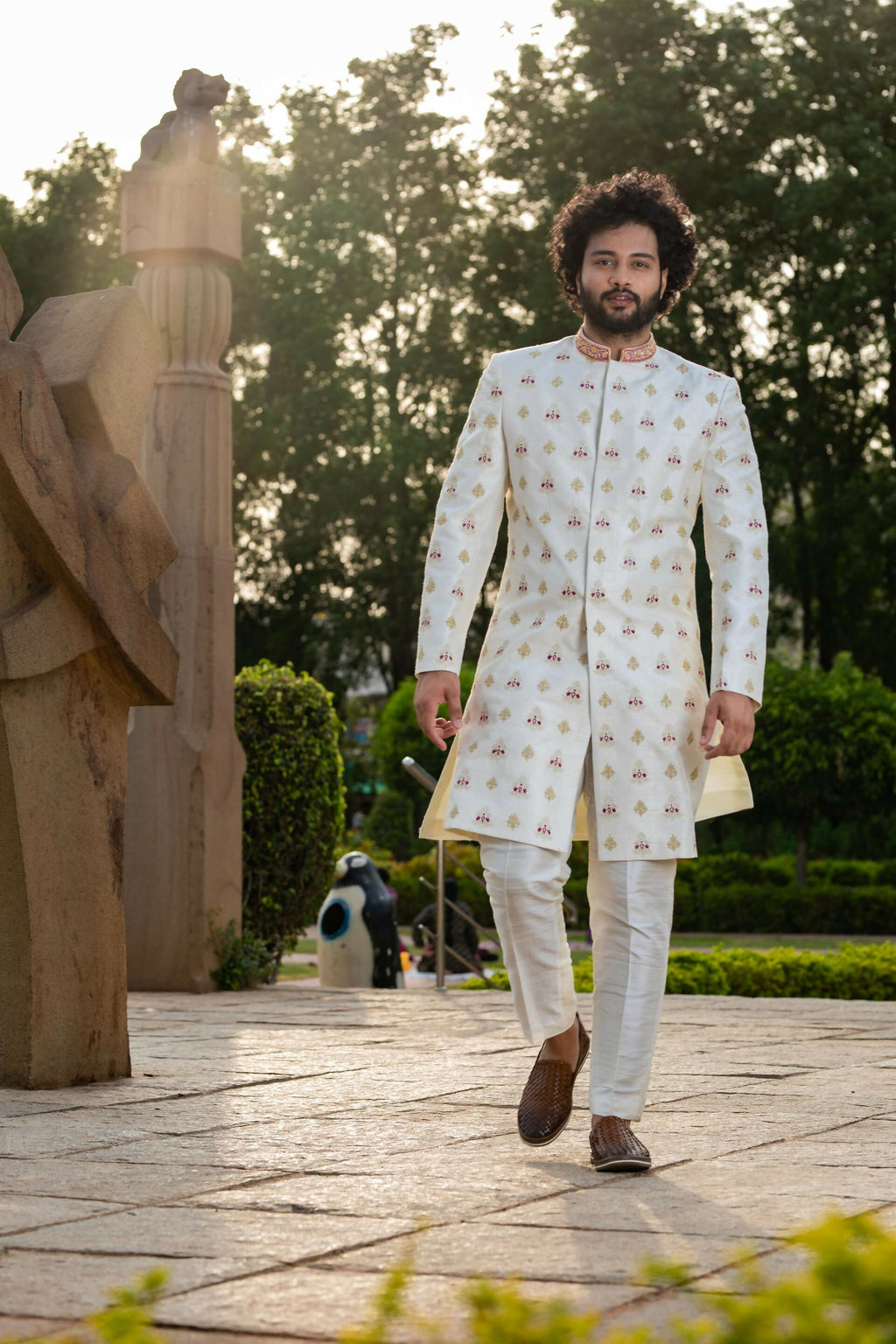 Irenic White Sherwani Set by Hilo Design | Grocsy