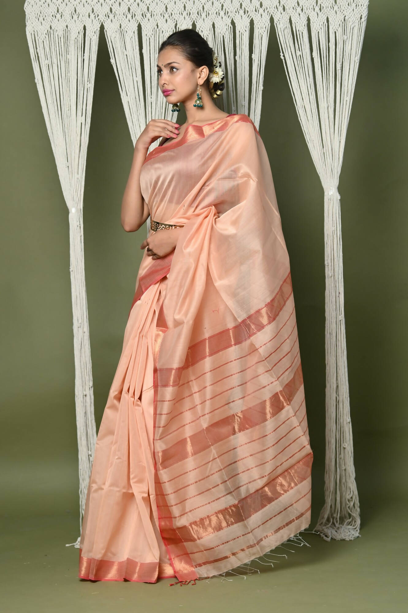Very Much Indian Handloom Cotton Silk Maheshwari Saree With Sleek Golden Border - Beige | Grocsy