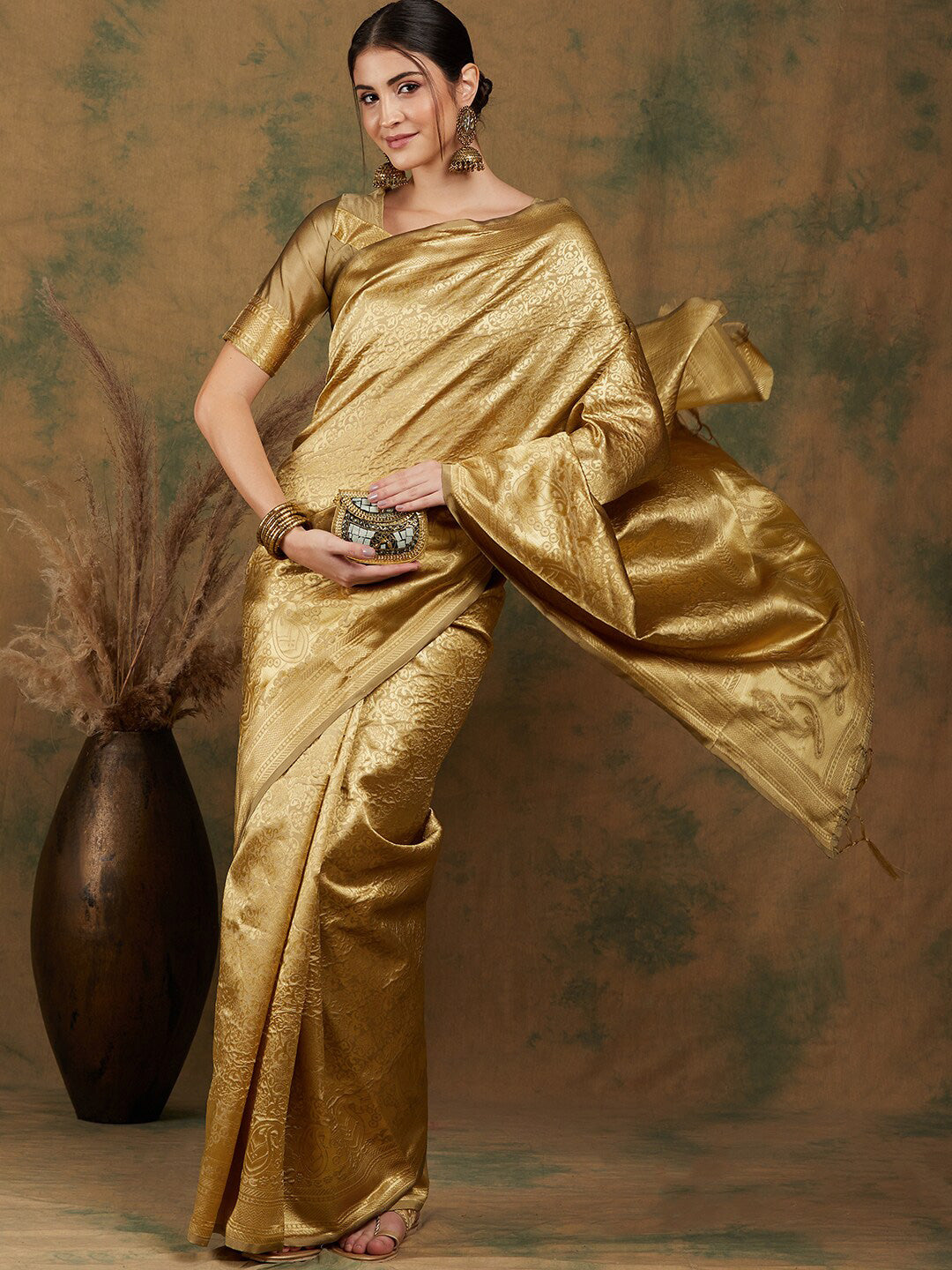 Sangria Ethnic Motif Woven-Design Banarasi Saree | Grocsy