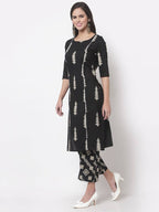 Myshka Women's Black Cotton Blend Printed 3/4 Sleeve Round Neck Casual Kurta & Palazzo Set | Grocsy