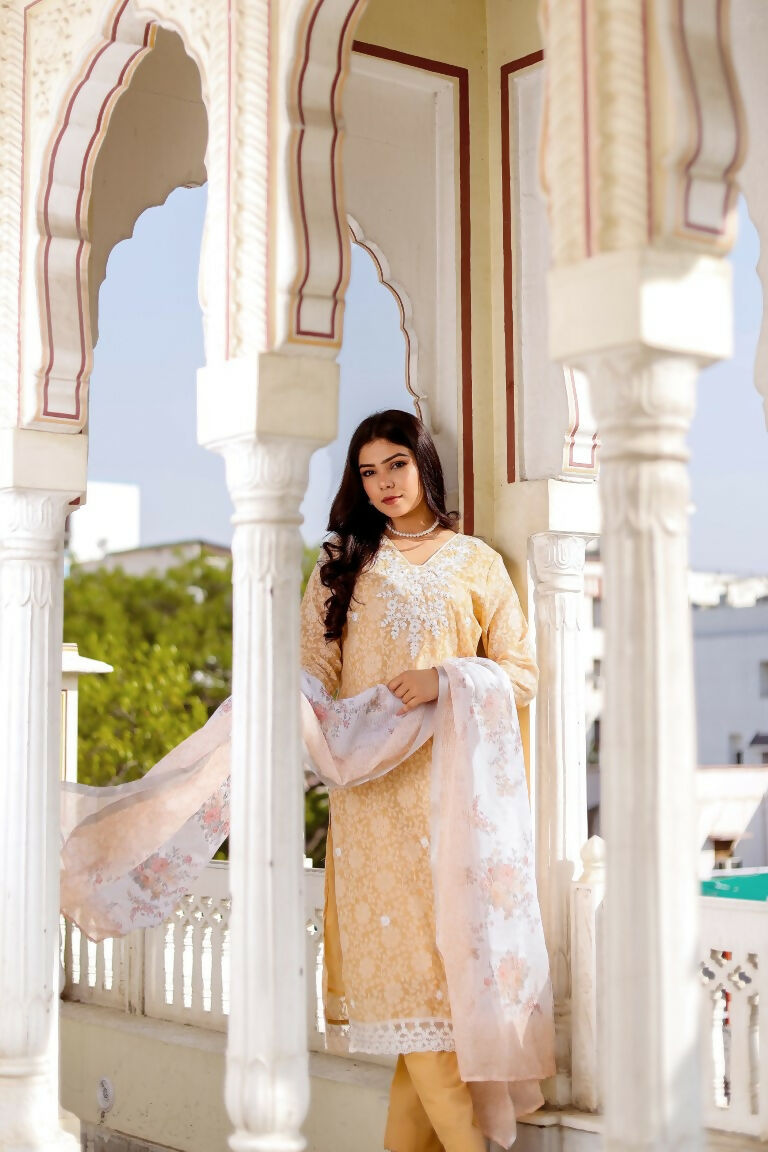 Vaasva Women Peach Linen Printed Kurta, Pant & Dupatta set | Grocsy