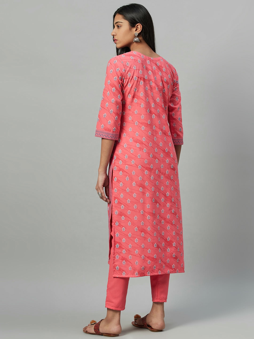 Sangria Women Pink & Grey Screen Print Kurta with Trousers | Grocsy
