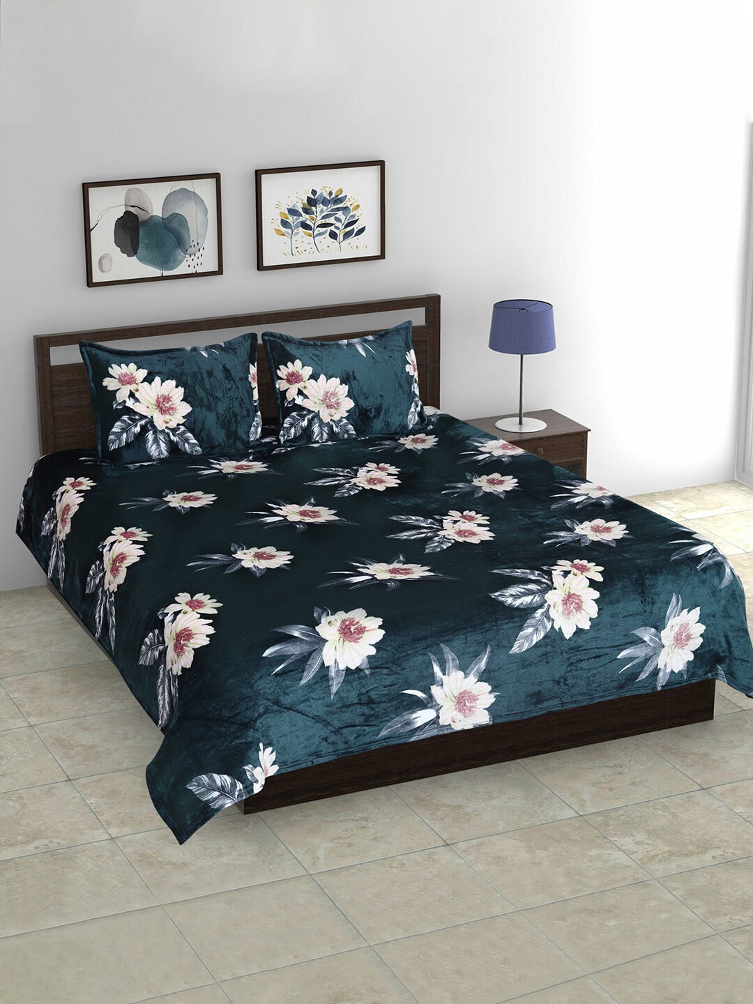 Cloth Fusion Green & White Floral Velvet Warm 104 TC King Bedsheet With 2 Pillow Covers | Grocsy