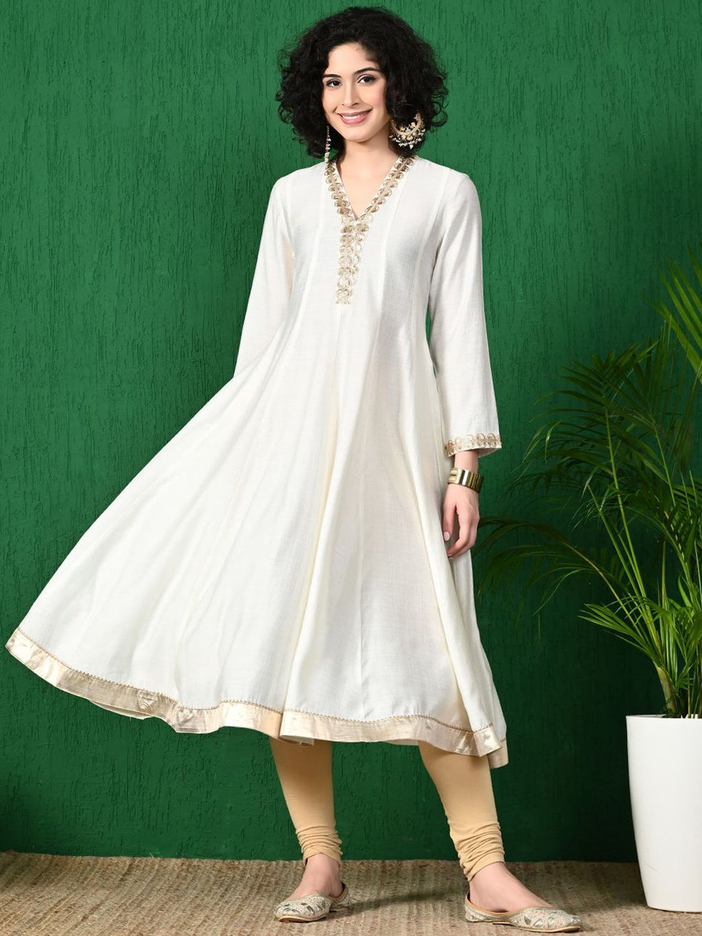 Sangria Sequinned V-Neck Anarkali Kurta | Grocsy