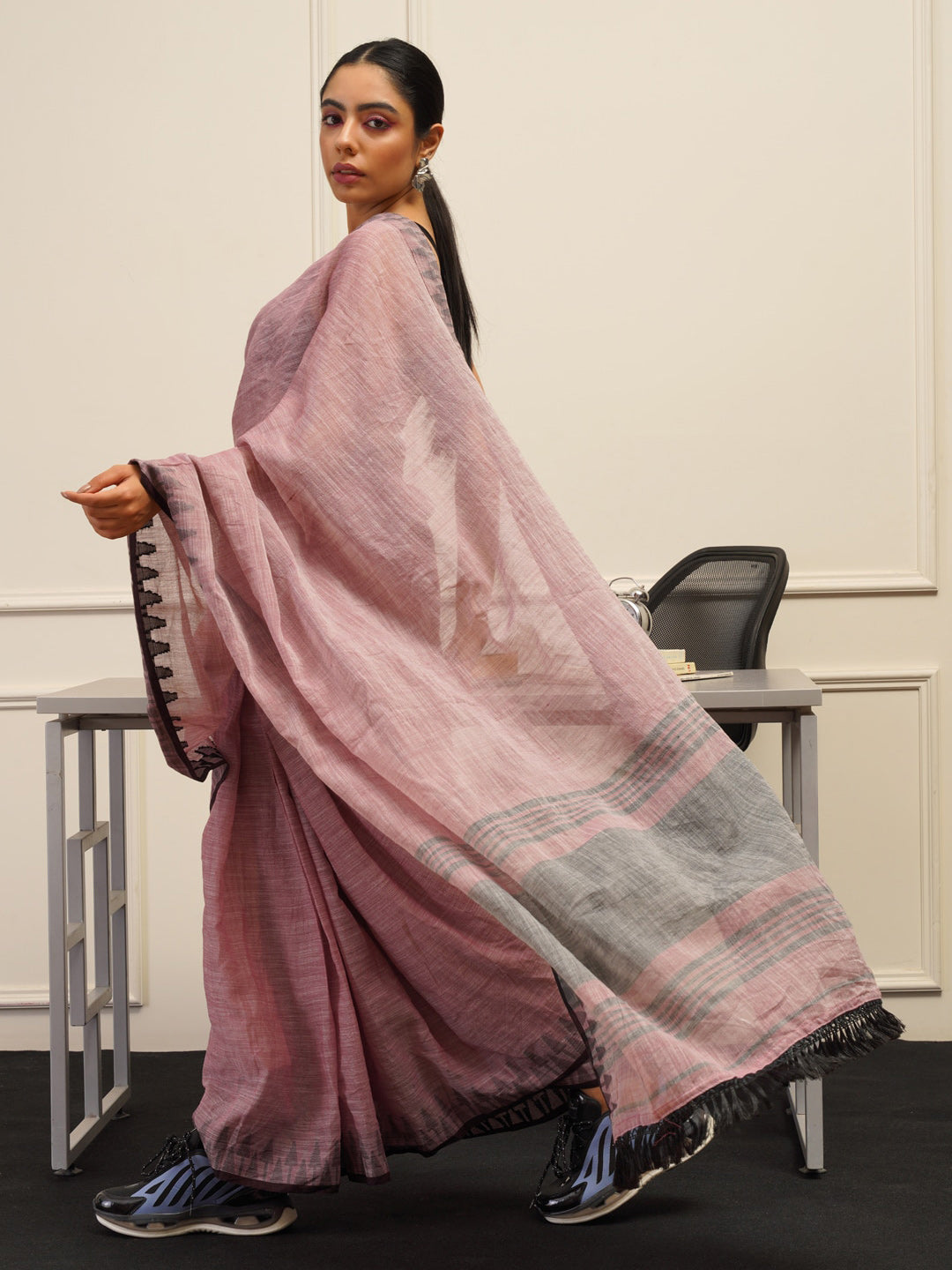 Tikhi Imli Woven Design Cotton Saree | Grocsy