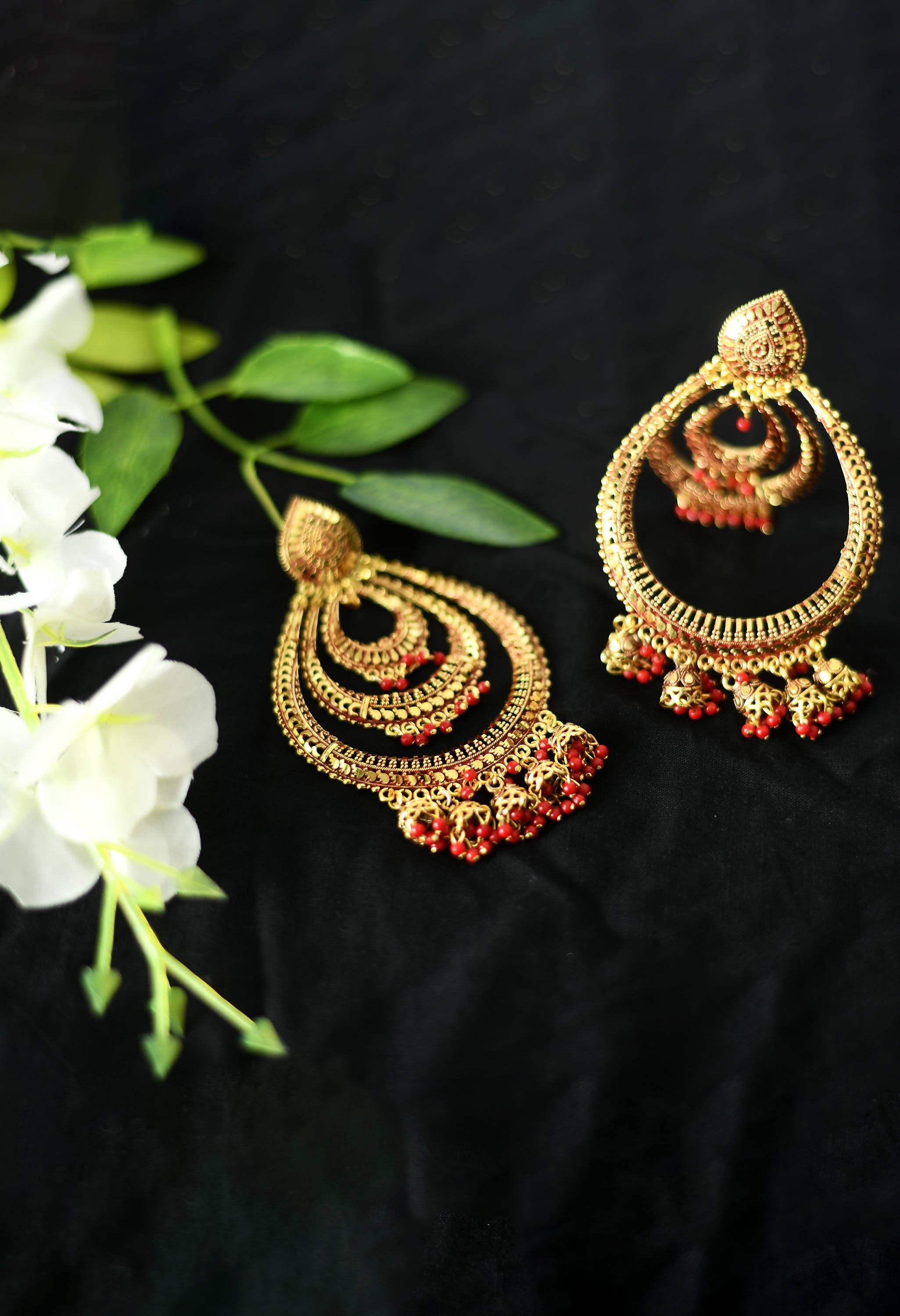 Mominos Fashion Johar Kamal Triple Circle White With Red Big Size Earrings | Grocsy