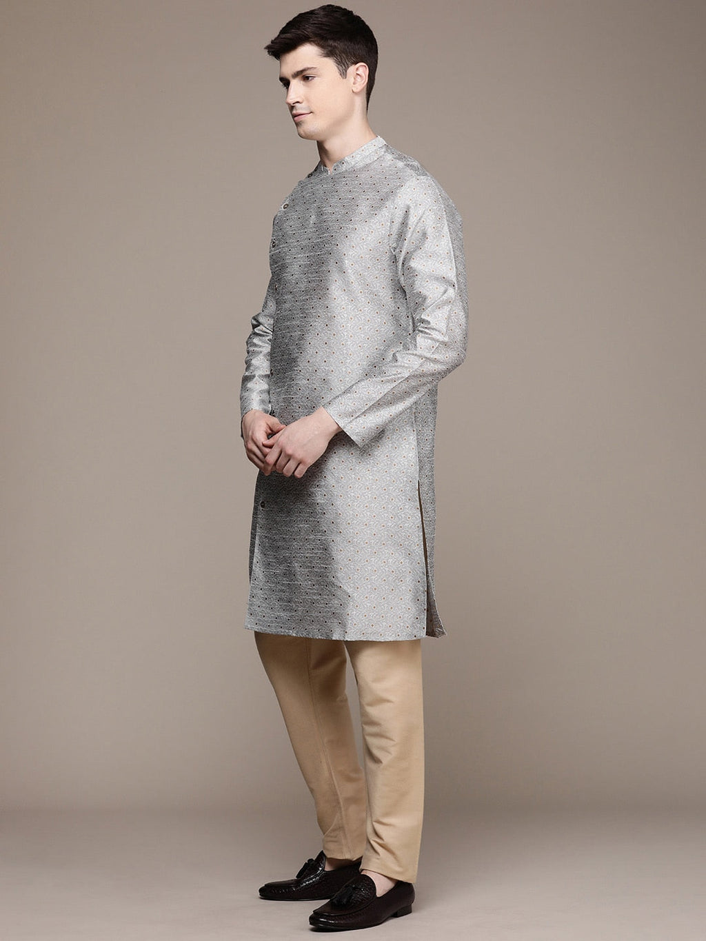 House of Pataudi Ethnic Motifs Embroidered Thread Work Angrakha Rozana Kurta | Grocsy