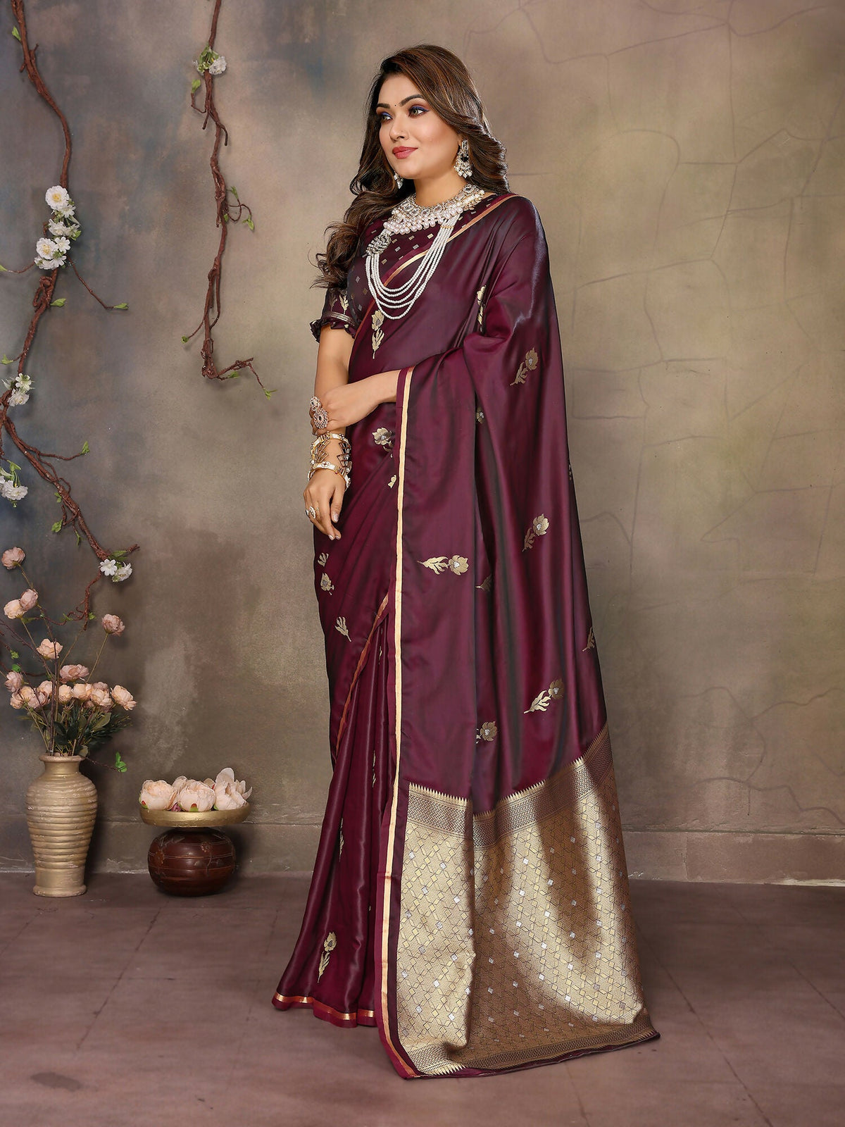 Joban Fashion Maroon Floral & Botanical Motifs Satin Silk Banarasi Silk Saree | Grocsy
