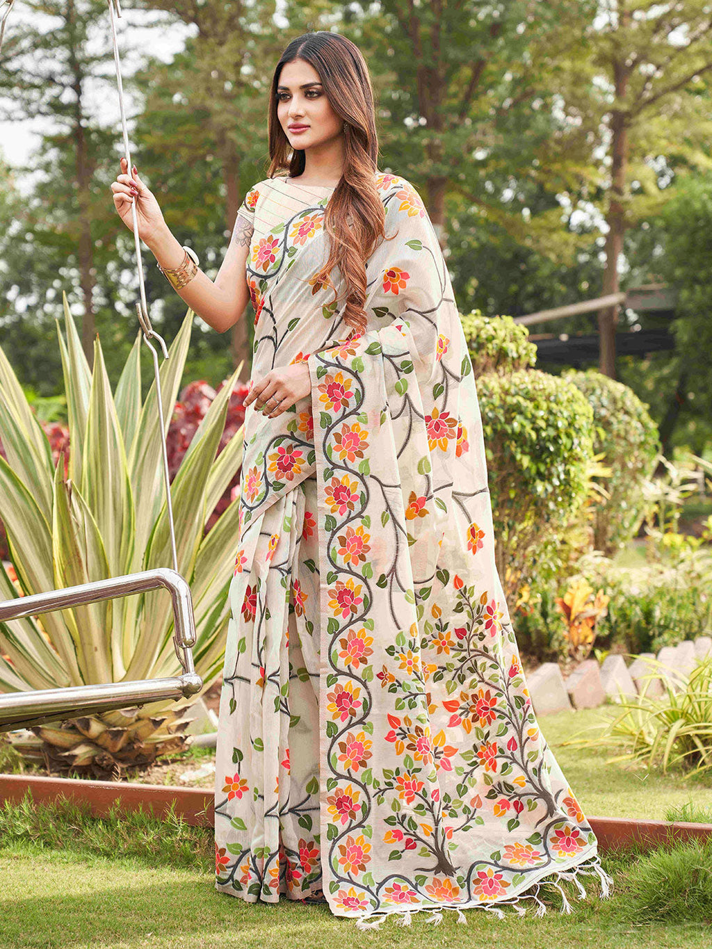Tikhi Imli White Floral Woven Design Saree | Grocsy