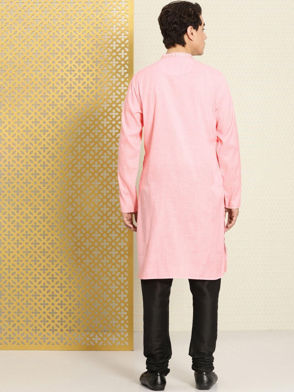 House of Pataudi Men Solid Thread Work Jashn Kurta | Grocsy