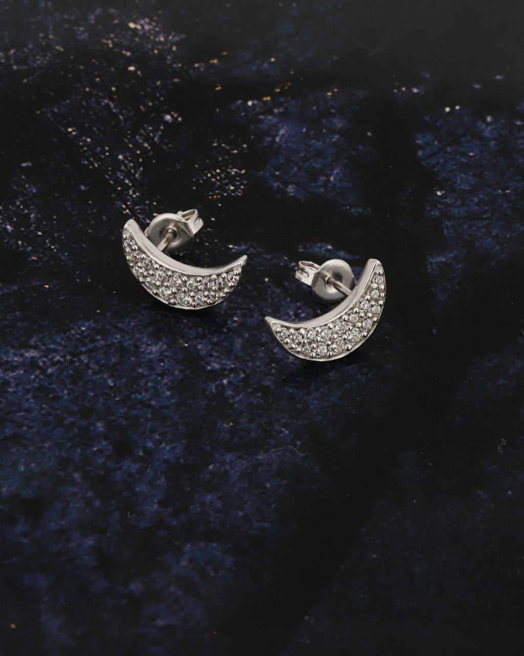 Gold-Polished Tasselled Heart Drop Earring For Women - Wahe Jewels - Swadesiicart