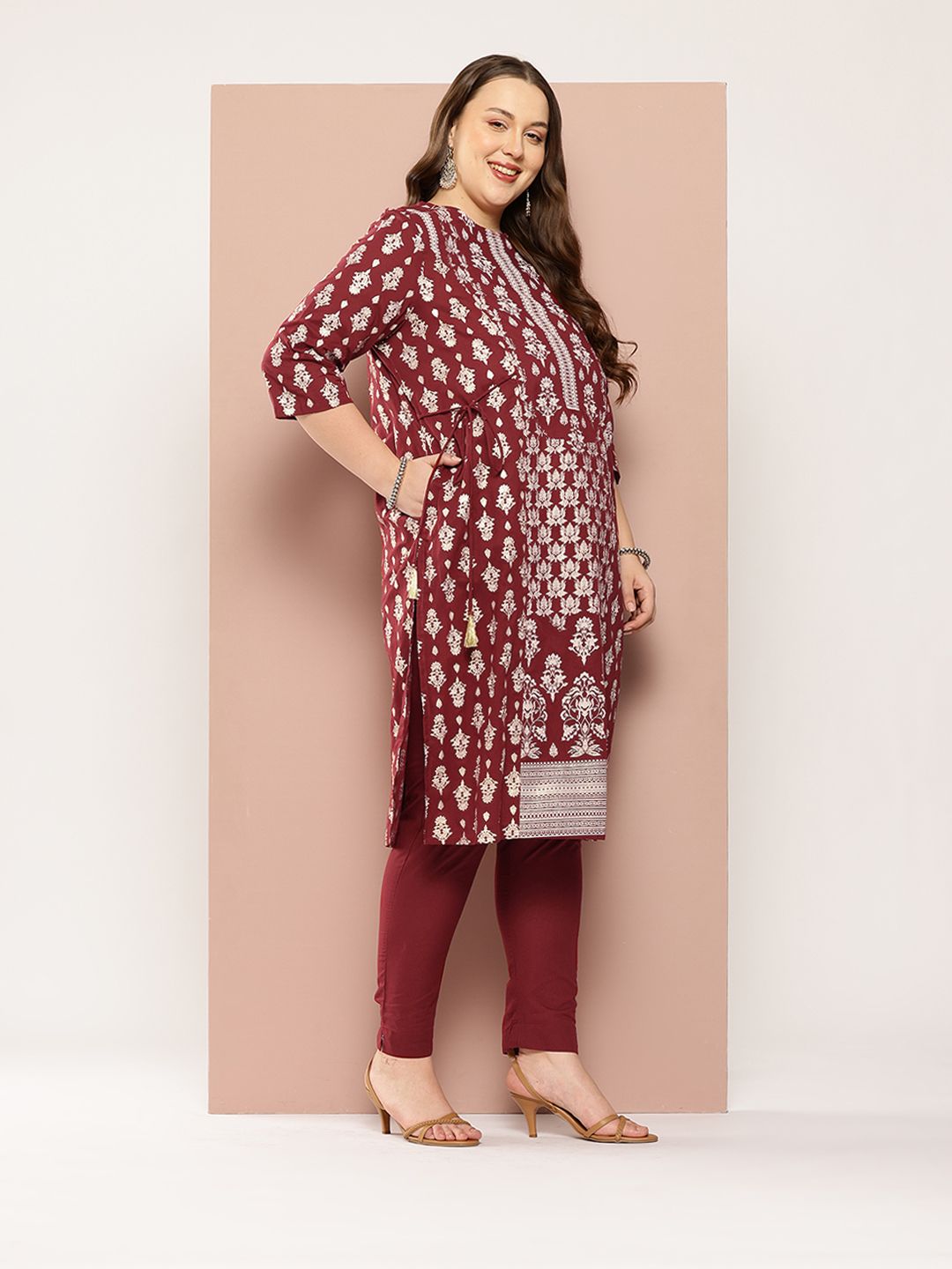 Sztori Plus-Size Gotta Patti Ethnic Motif Print Pure Cotton Kurta with Trousers & Dupatta | Grocsy
