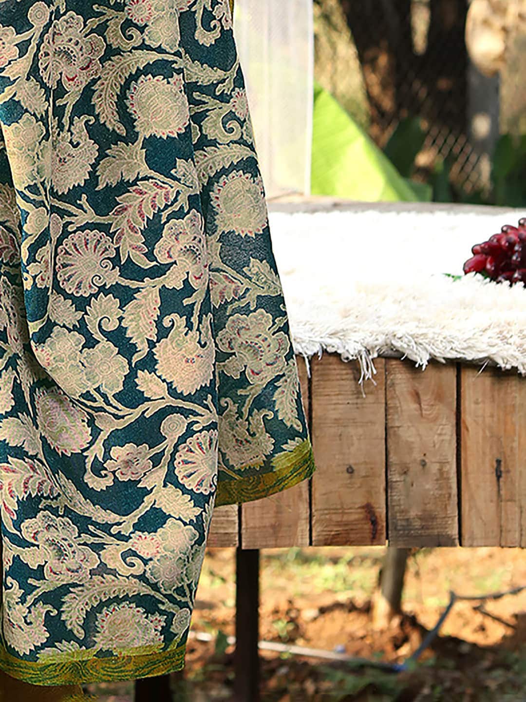 Saree Mall Floral Printed Zari Sungudi Traditional Sarees | Grocsy
