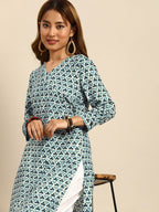 Sangria Women Blue & Off White Geometric Printed Kurta | Grocsy