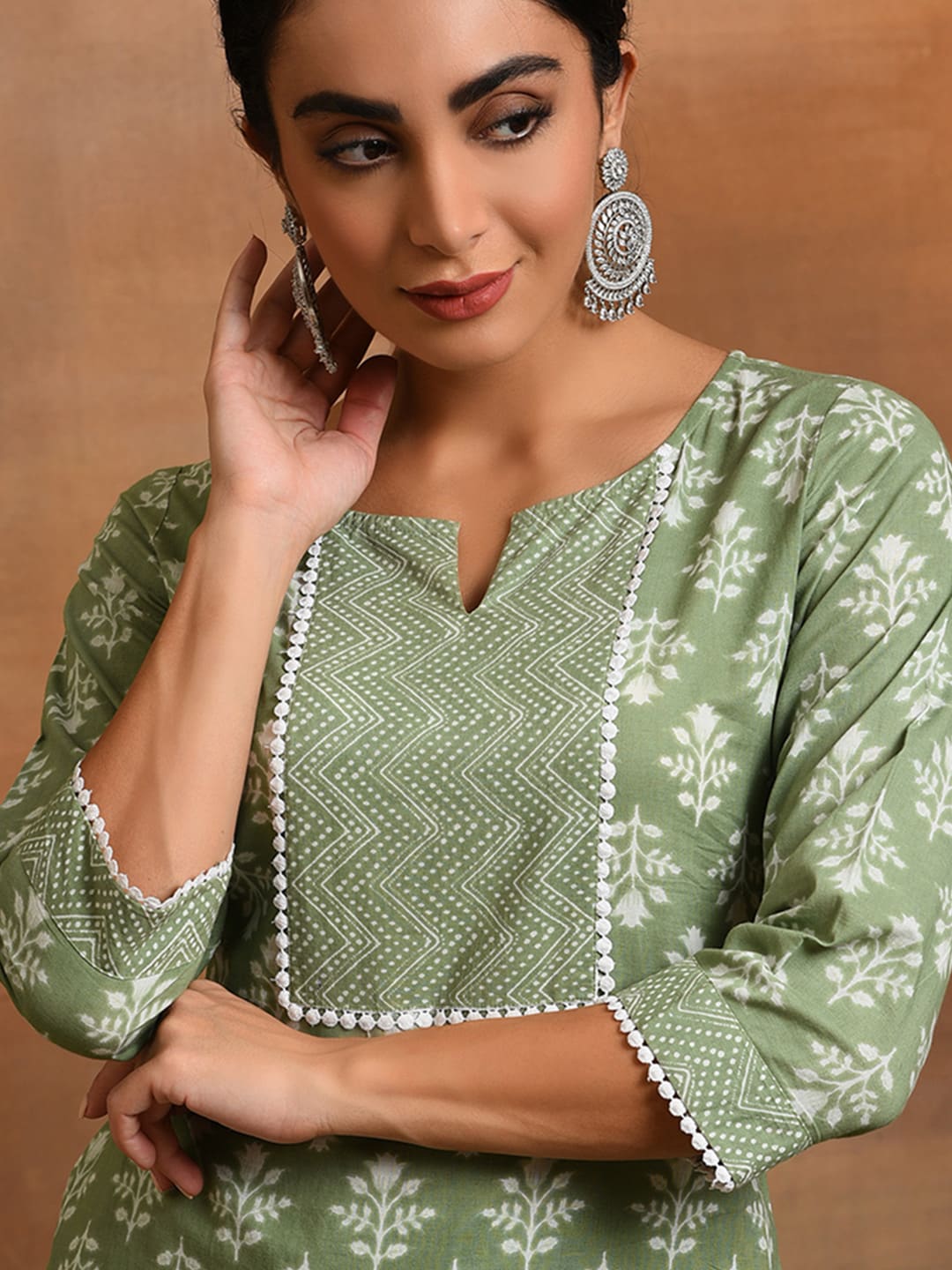 Aks Ethnic Motifs Printed Pure Cotton Kurta with Palazzos | Grocsy