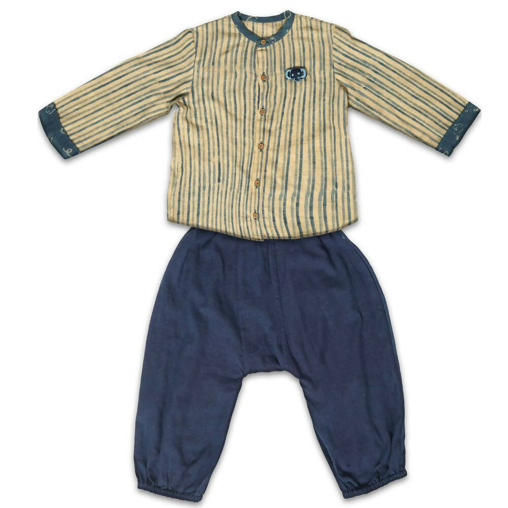 Mhyssa Manny Full Sleeve Beige T-shirt With Blue Pants Set For Kids | Grocsy