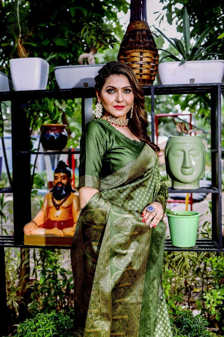 Partywear Designer Mendi Banarasi Silk Fancy Saree - Starwalk | Grocsy