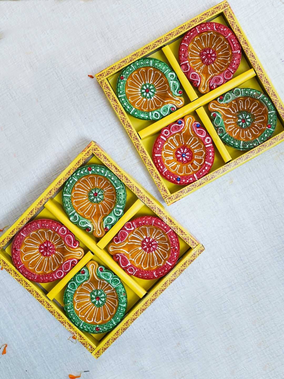 Tied Ribbons Set of 8 Maroon & Green Terracotta Diyas | Grocsy