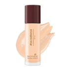 Biotique Natural Makeup Diva Radiance Illuminating Foundation-Creamy Oatmeal | Grocsy