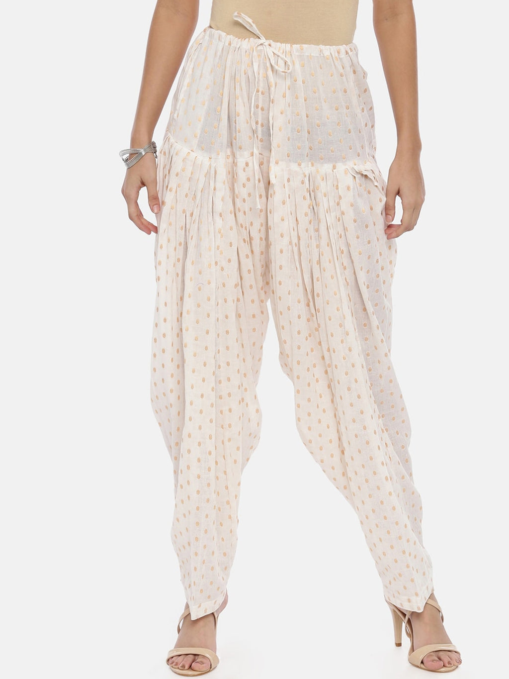 Souchii White Woven Design Patiala | Grocsy