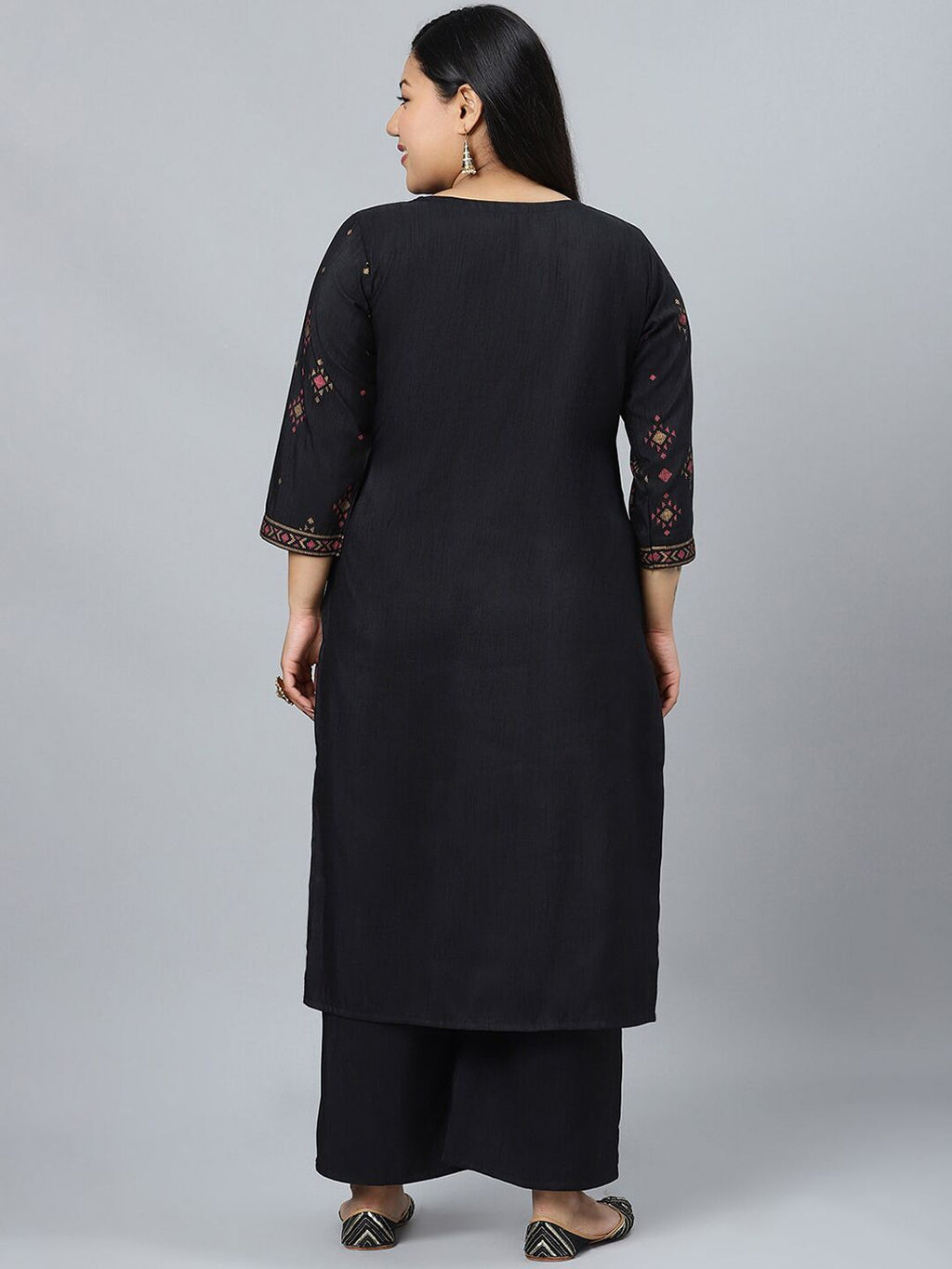 Sztori Plus Size Black Printed Keyhole Neck Straight Kurta with Palazzos | Grocsy