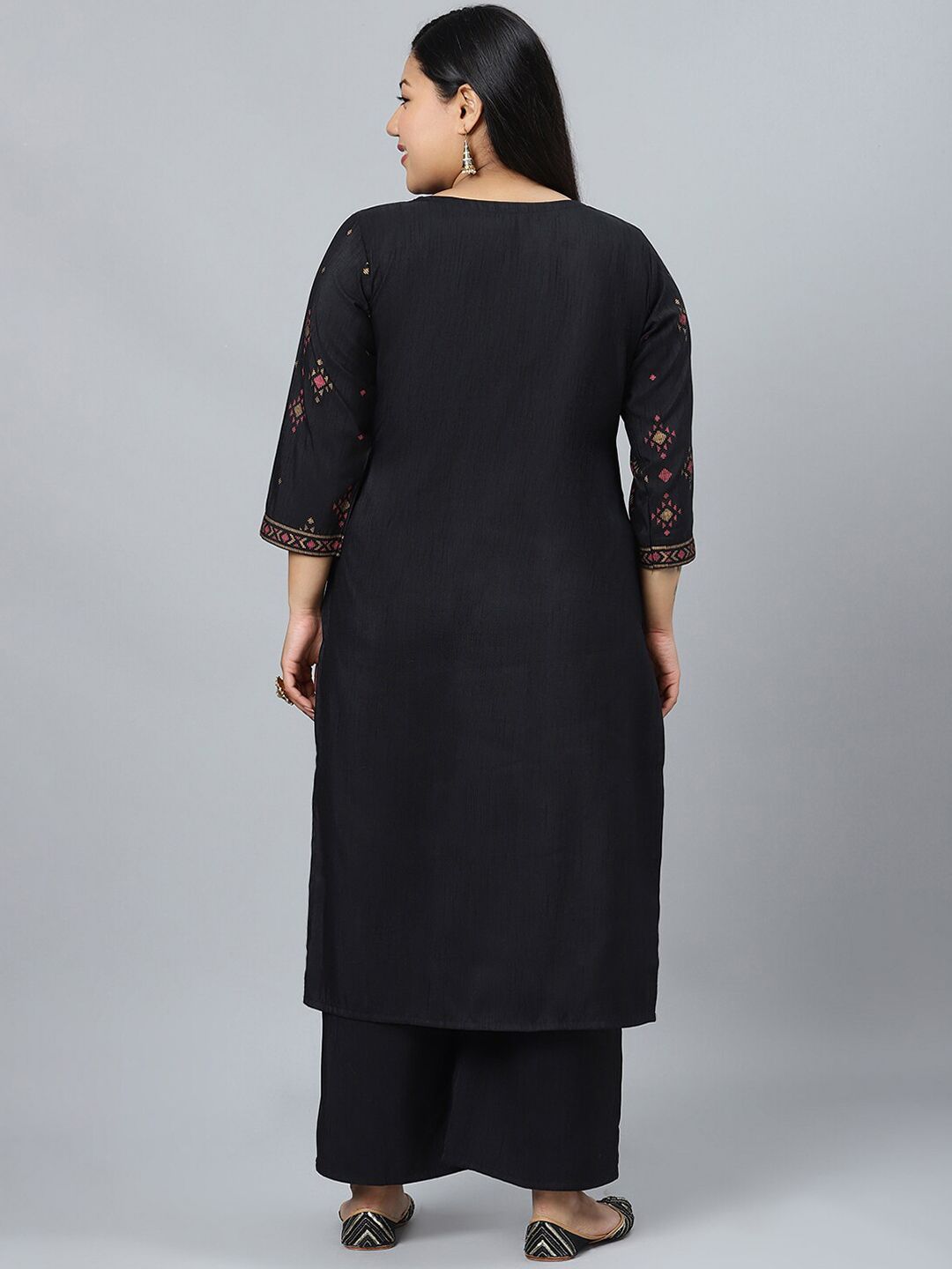 Sztori Plus Size Black Printed Keyhole Neck Straight Kurta with Palazzos | Grocsy
