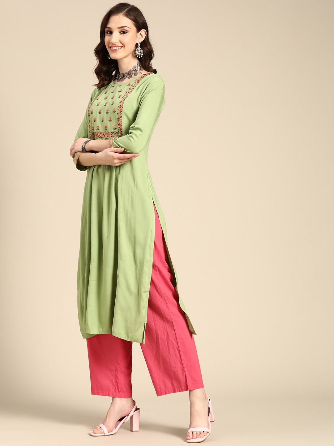 Sangria Women Green & Pink Floral Embroidered Thread Work Pastels Kurta | Grocsy