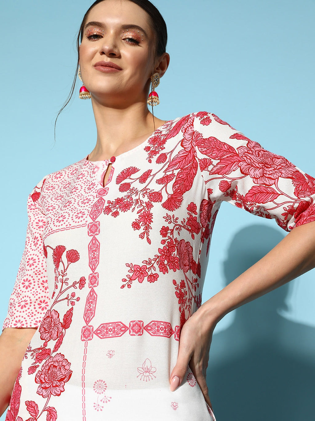 Sangria Women Floral Printed Keyhole Neck Floral Kurta | Grocsy