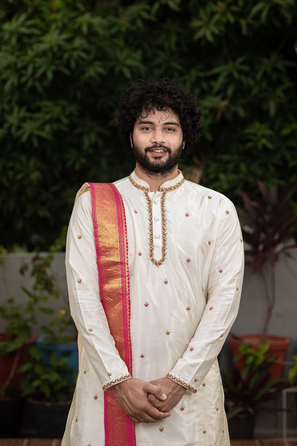 Classic Hand Embroidery Designer Pattu Kurta and Dhoti Set by Hilo Design | Grocsy