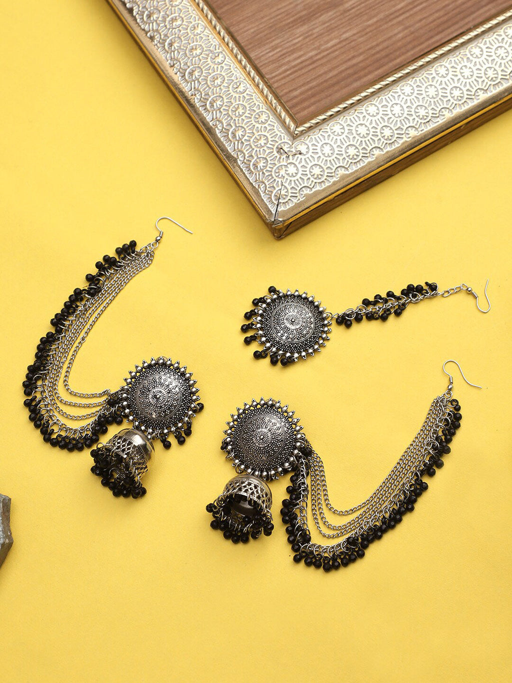 Cardinal Black Oxidised Maang Tikka Set | Grocsy