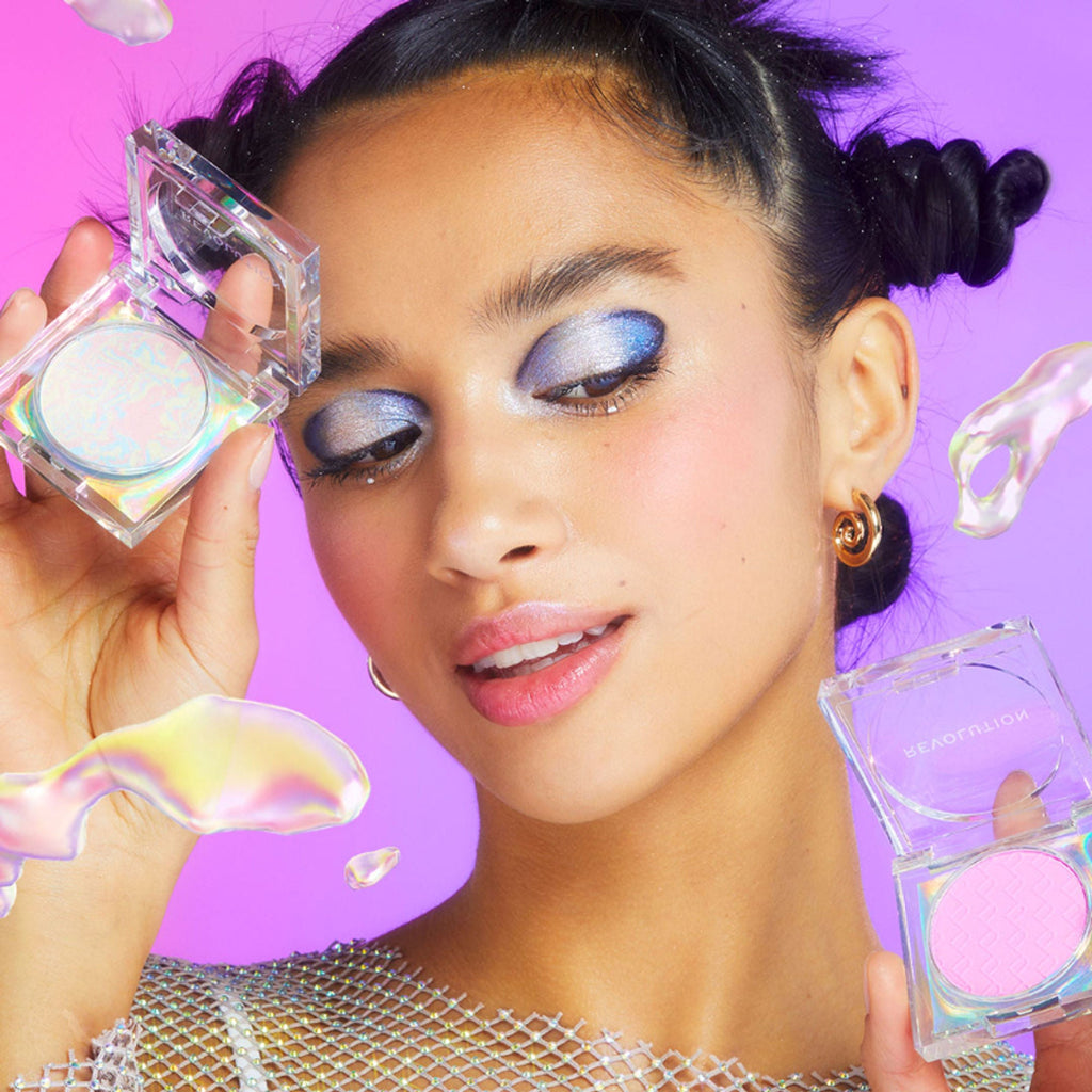 Makeup Revolution Mood Switch Aura Powder - Universal Prism | Grocsy