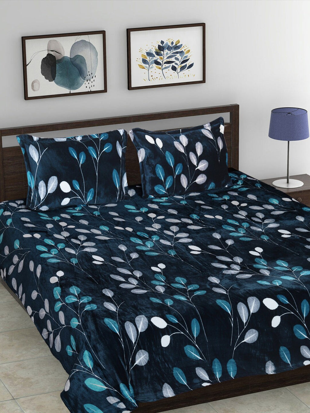 Cloth Fusion Blue & White Floral Velvet Warm 104 TC King Bedsheet With 2 Pillow Covers | Grocsy