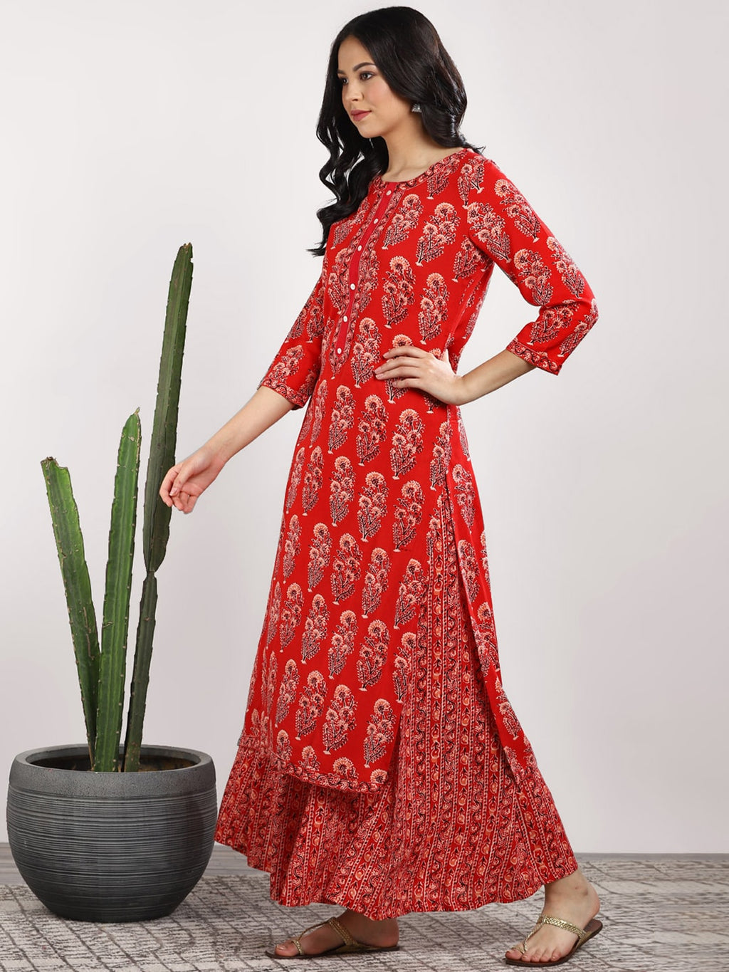 Sangria Women Red Printed Kurta with Palazzos | Grocsy