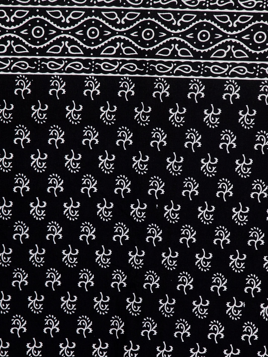 Rajasthan Decor Black & White Ethnic Motifs 144 TC Cotton 1 Queen Bedsheet with 2 Pillow Covers | Grocsy