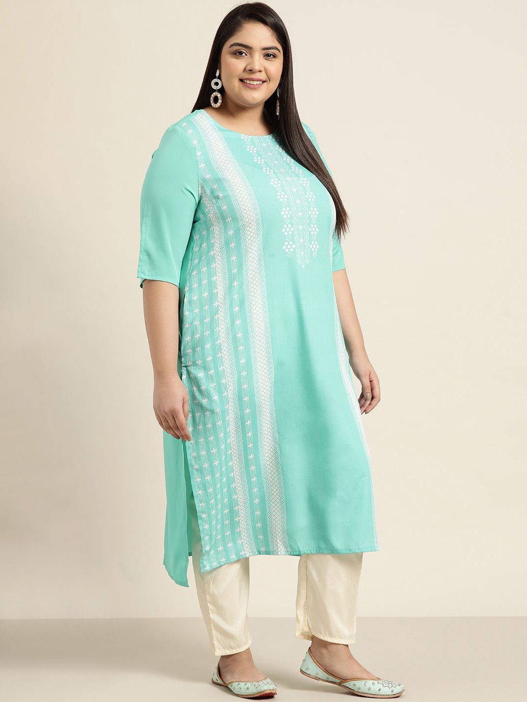Sztori Plus Size Geometric Printed Round Neck Straight Kurta | Grocsy