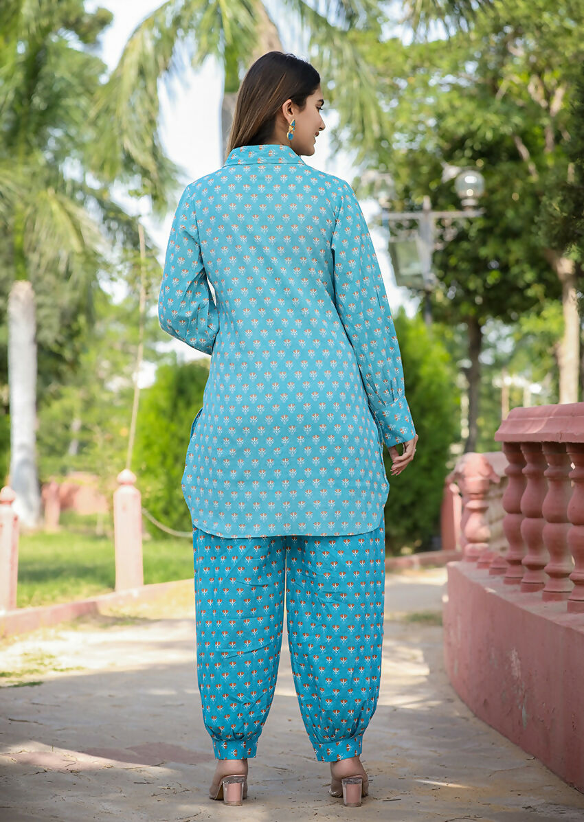 Kaajh Women's Sky Blue Printed Cotton Kurta Pant Set | Grocsy