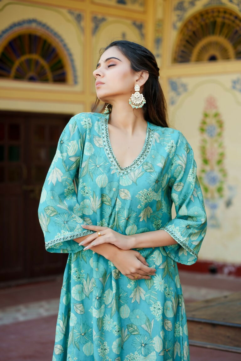 Vaasva Women Aqua Muslin Pleated Kurta & Pant Clothing Set | Grocsy