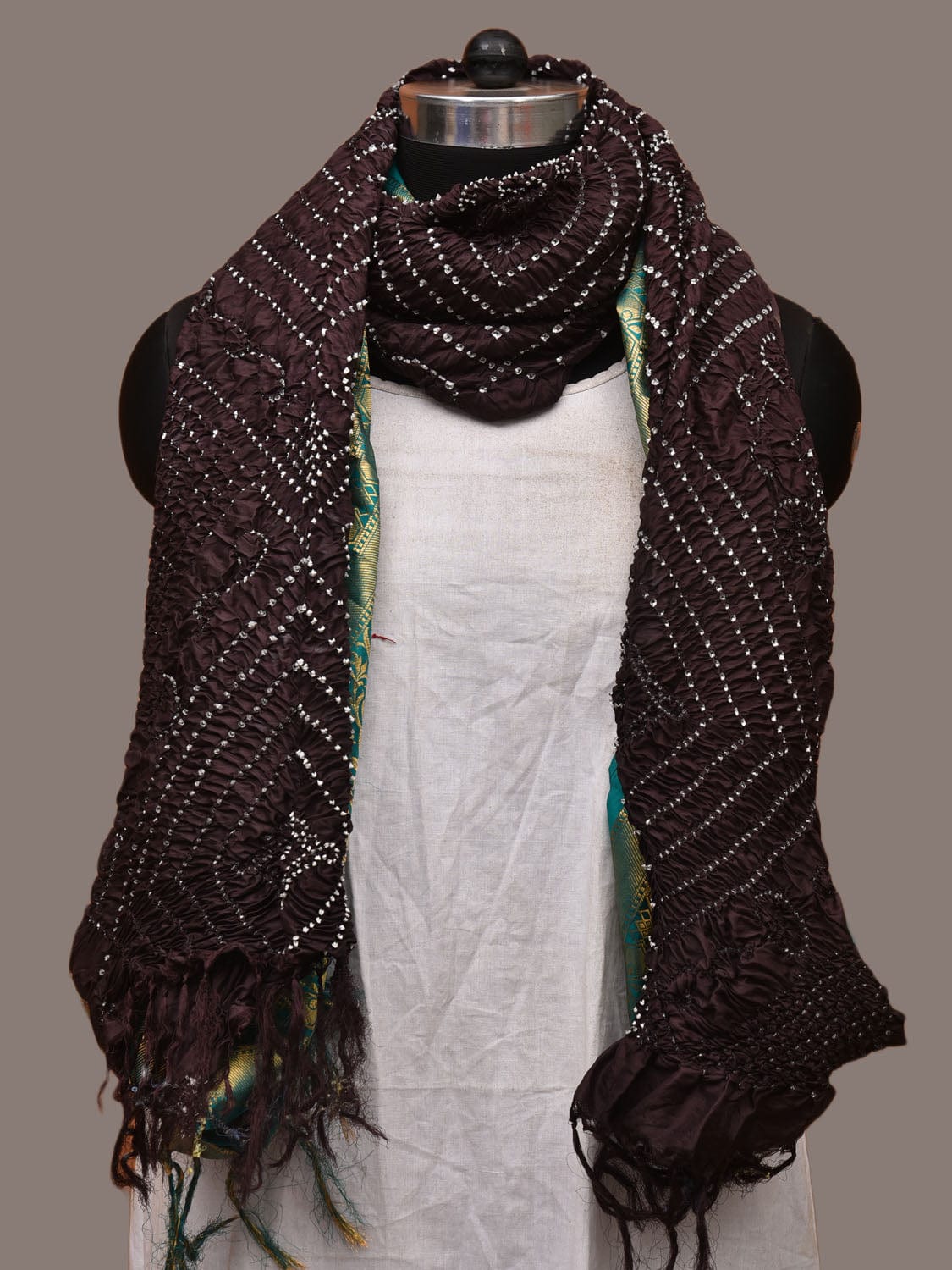 Black Bandhani Kanchipuram Silk Handloom Dupatta with Border Design - Global Threads | Grocsy
