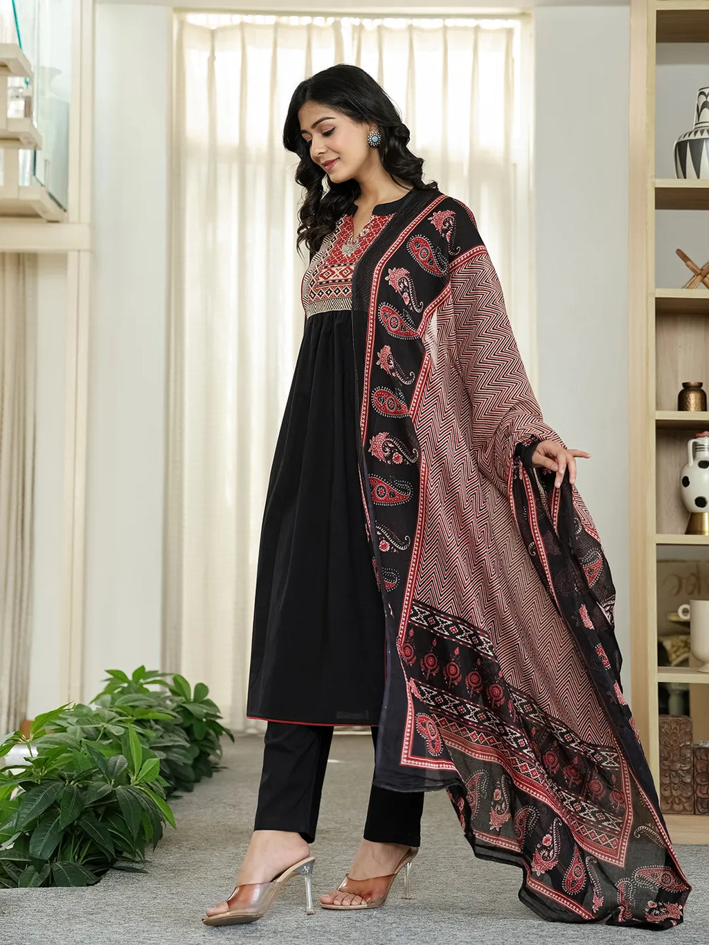 Yufta Black Cotton A Line Mandarin Collar Gathered Kurta Dupatta Set | Grocsy