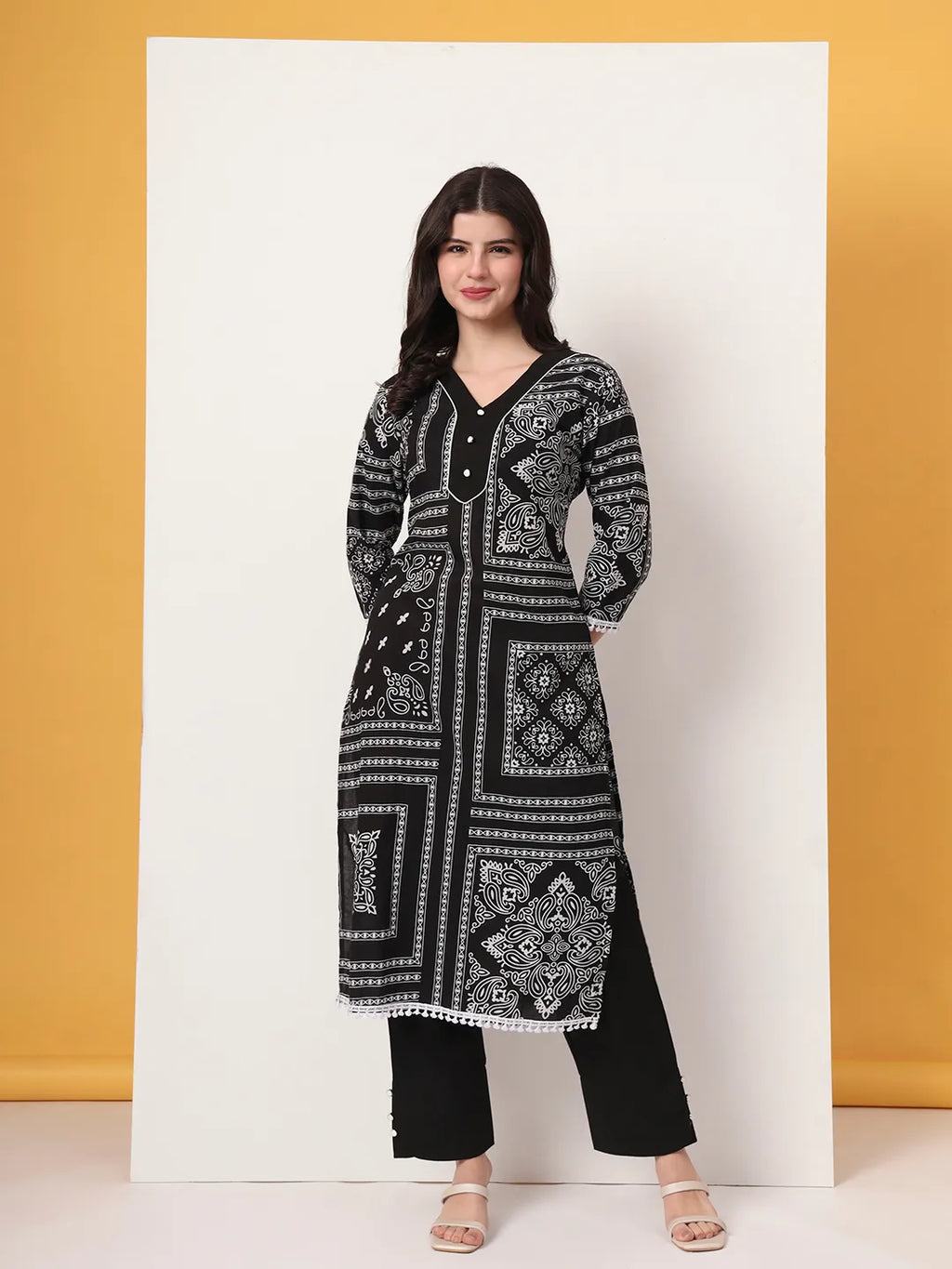 Yufta Black Cotton Straight Kurta Set | Grocsy