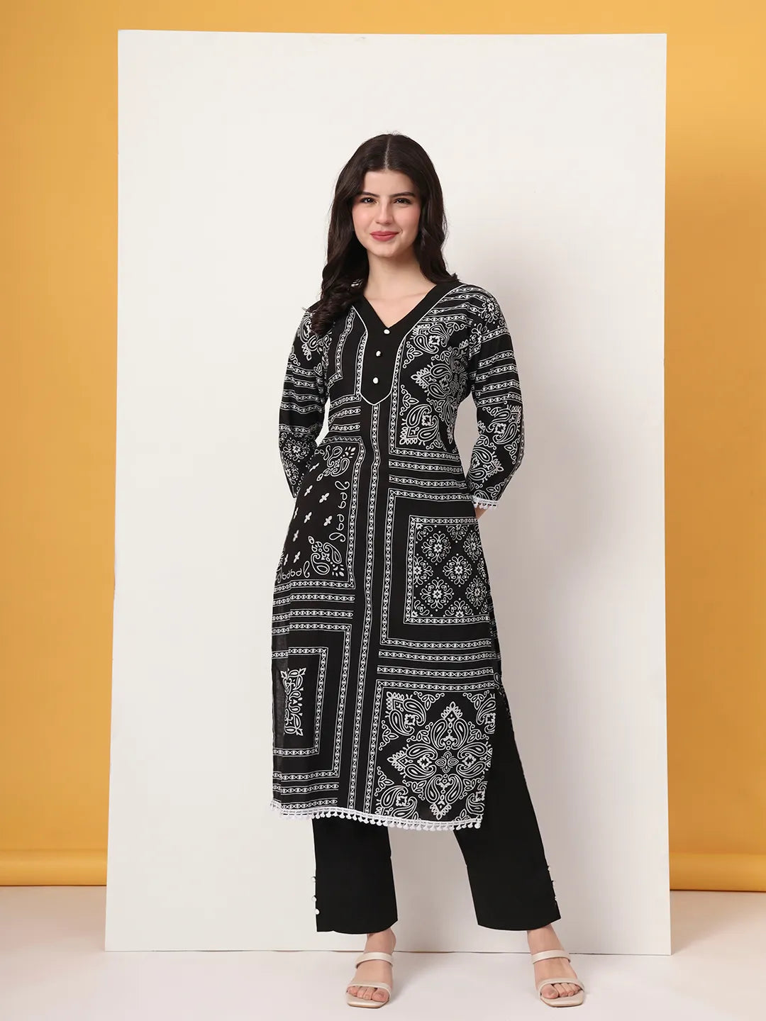 Yufta Black Cotton Straight Kurta Set | Grocsy